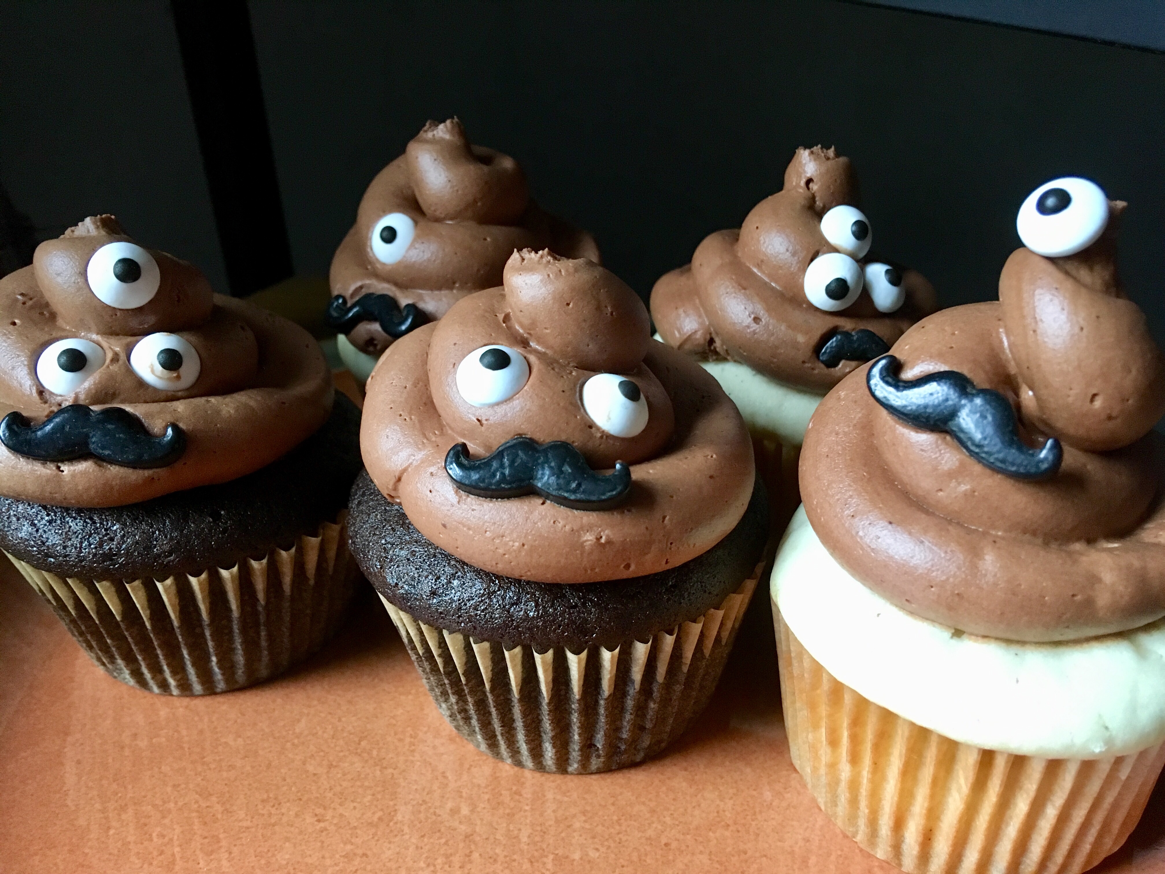 Dog poop on sale cupcakes