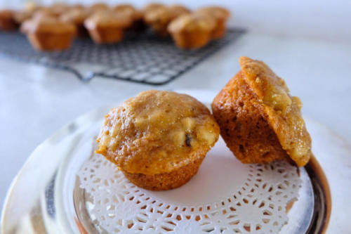 mini muffin honey cakes plate